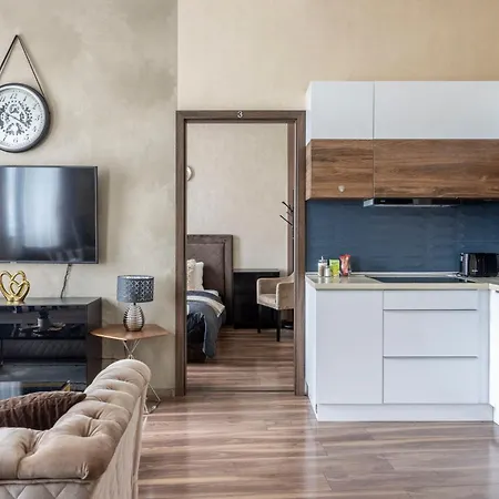 Apartment Luxurious Elizabeth St With Sauna