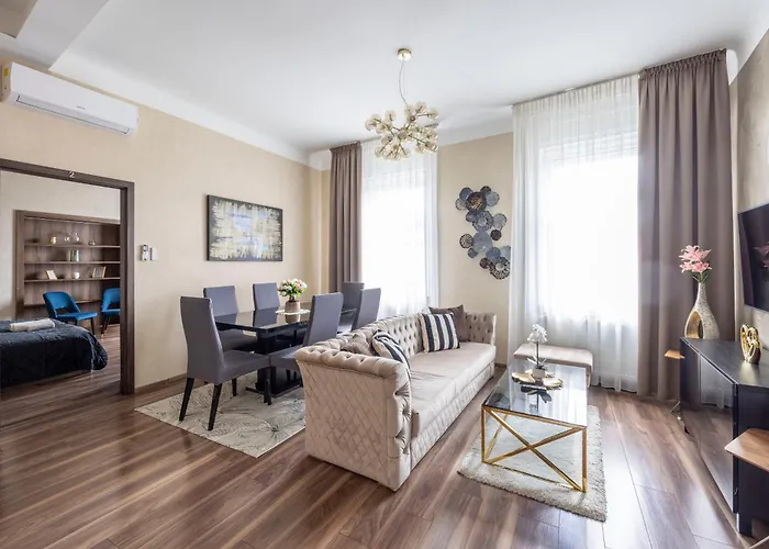 Luxurious Elizabeth St With Sauna